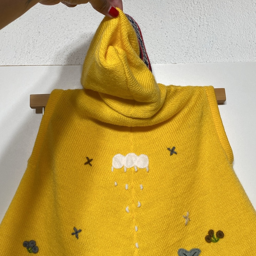 Kids Pullover Artisan Handmade Poncho with Hood - Picture 11 of 16